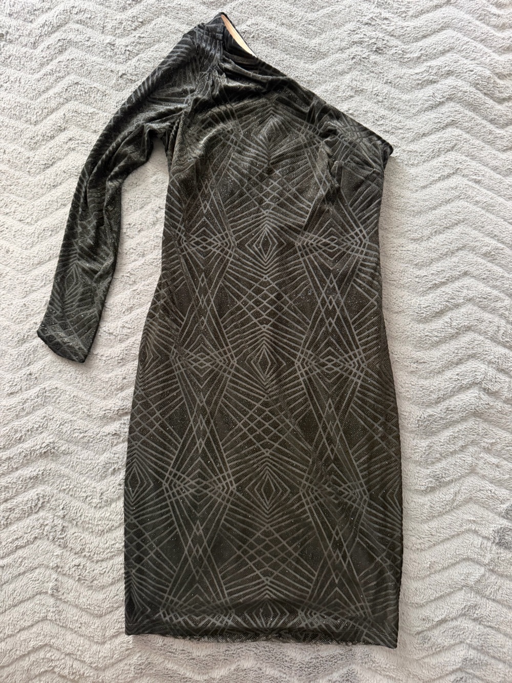 NWOT Calvin Klein black shimmer One-Shoulder Velvet cocktail dress- 6